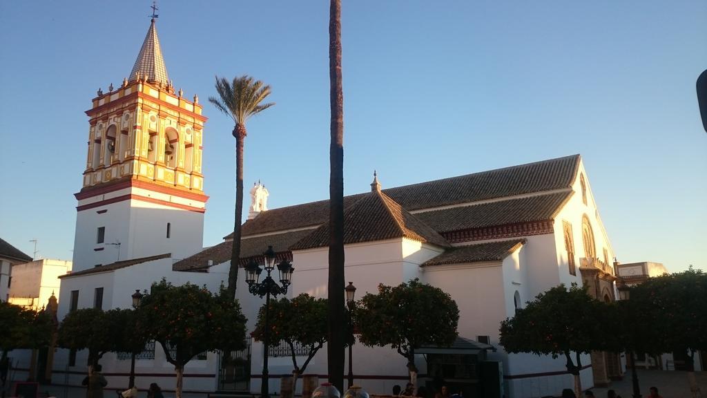 Villa Aznalcazar Sanlúcar la Mayor Exteriér fotografie