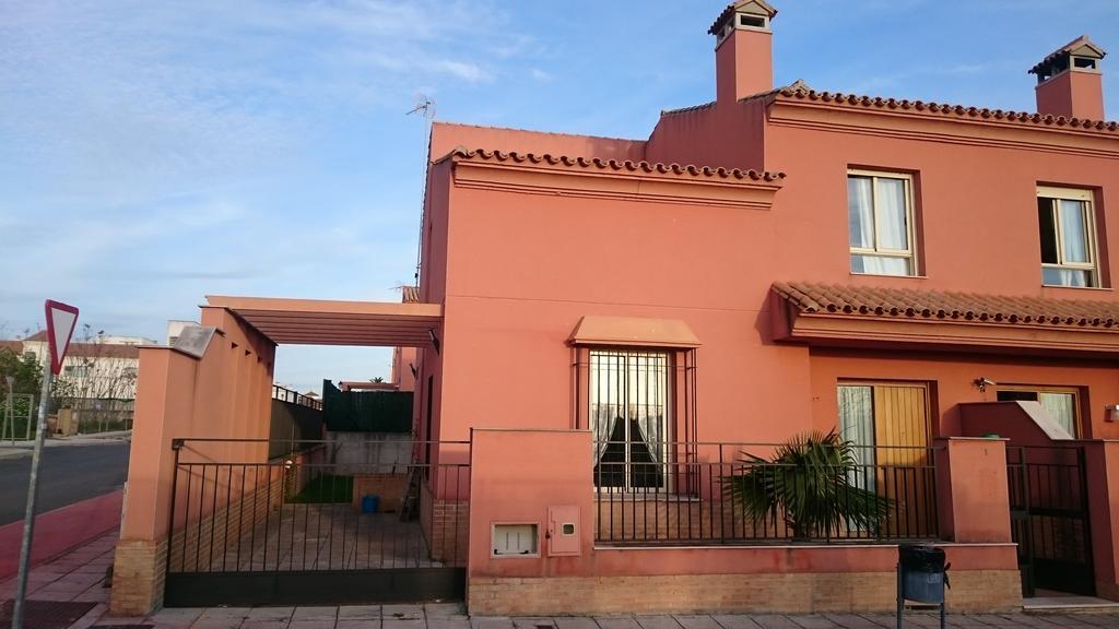 Villa Aznalcazar Sanlúcar la Mayor Exteriér fotografie