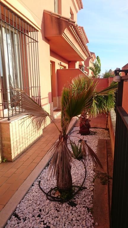 Villa Aznalcazar Sanlúcar la Mayor Exteriér fotografie