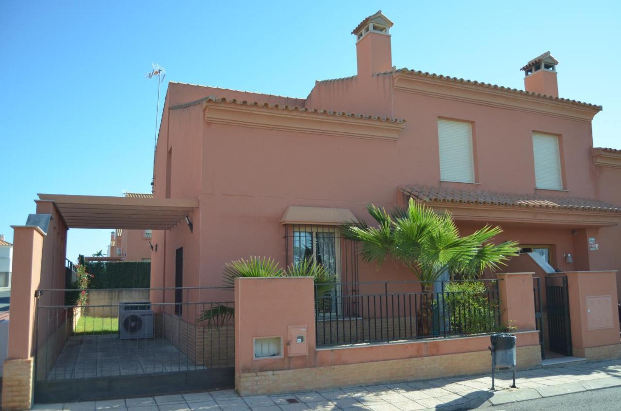 Villa Aznalcazar Sanlúcar la Mayor Exteriér fotografie