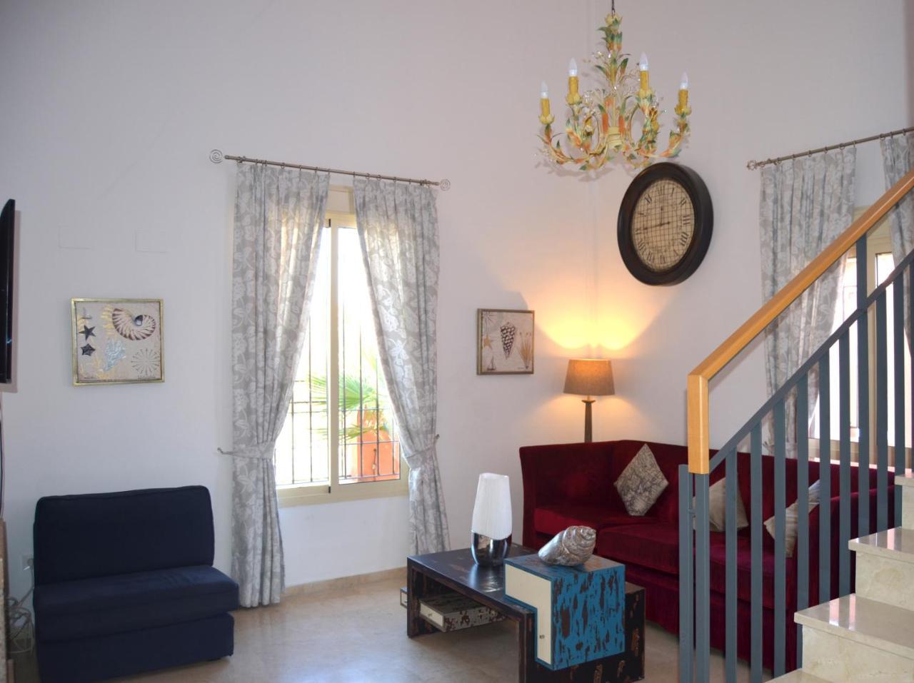 Villa Aznalcazar Sanlúcar la Mayor Exteriér fotografie
