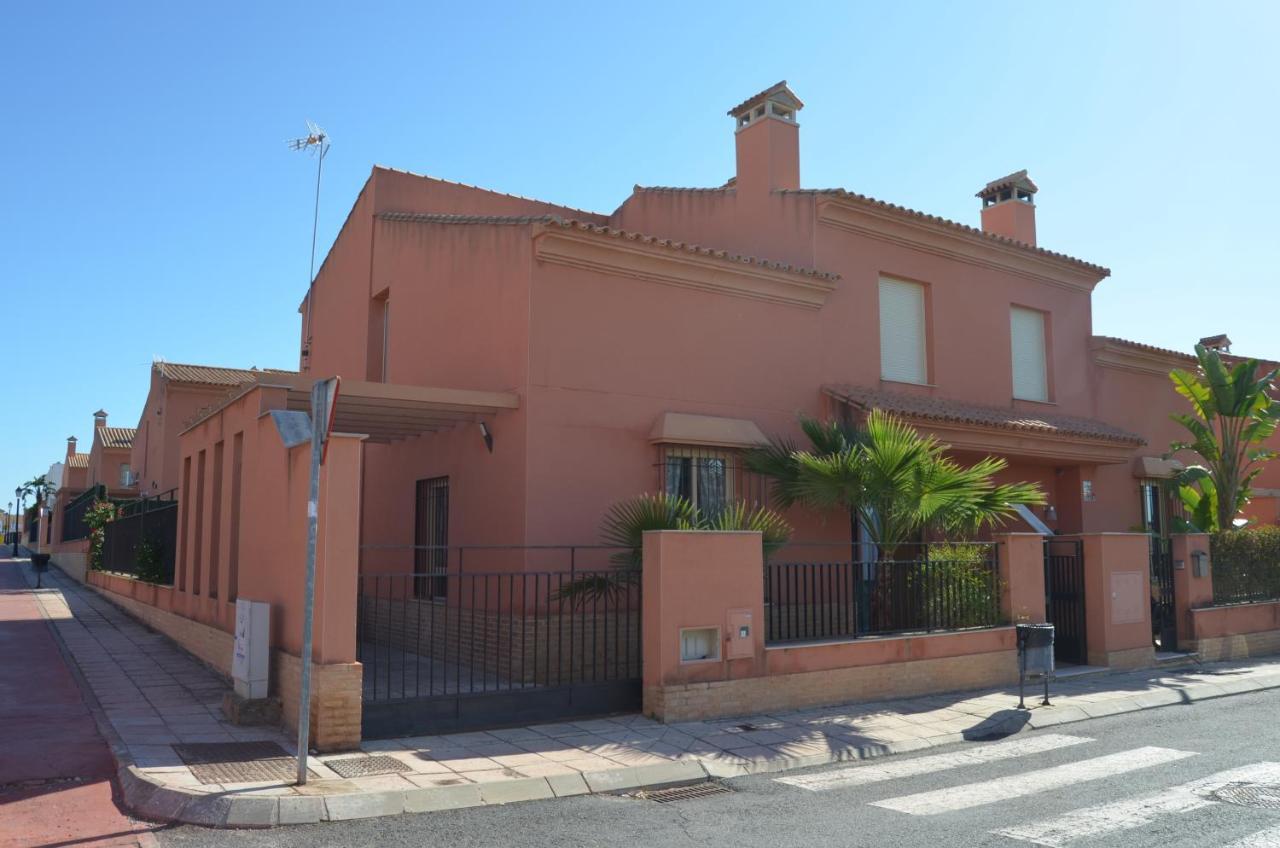 Villa Aznalcazar Sanlúcar la Mayor Exteriér fotografie